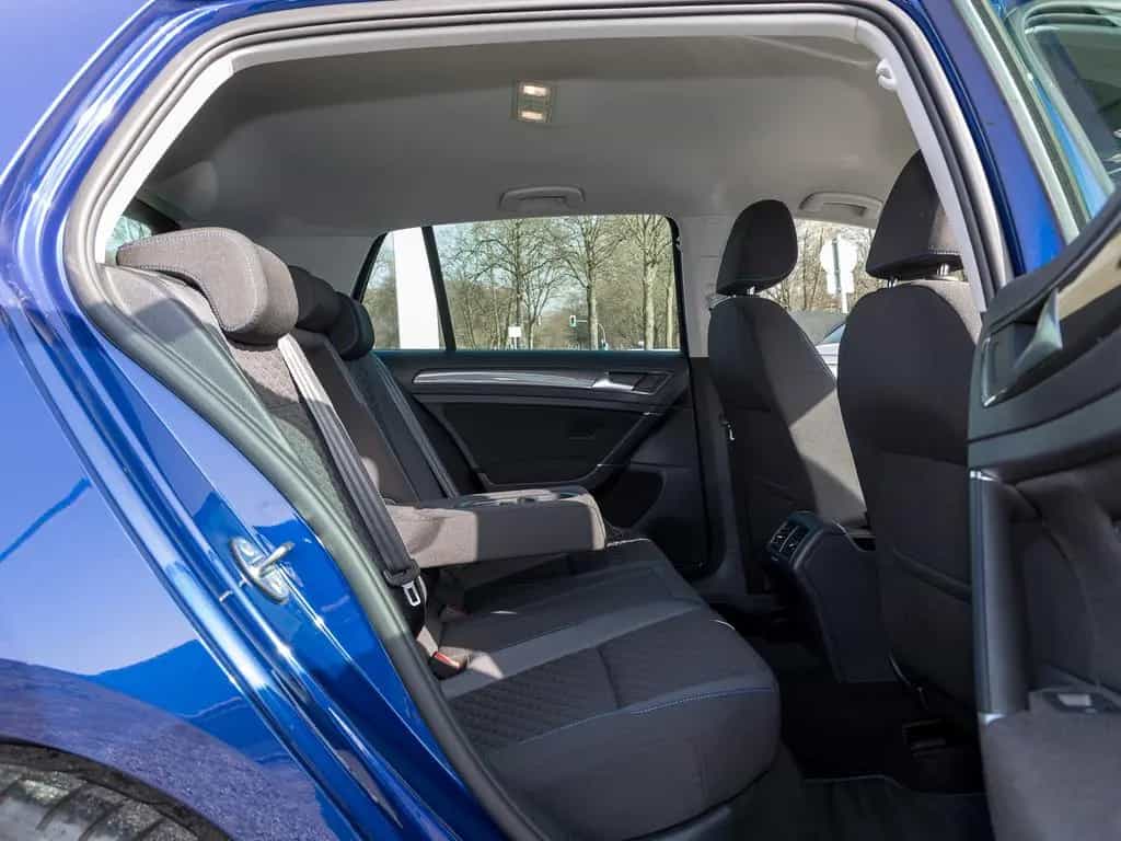 Volkswagen Golf VII 1.0 TSI Join R-Line NAVI CLIMATRONIC PR 03/2019-photo-6