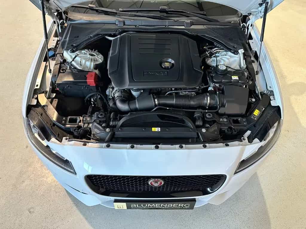 Jaguar XF Sportbrake 2.0d R-Sport *Black Pack,Kamera* 08/2018-photo-12