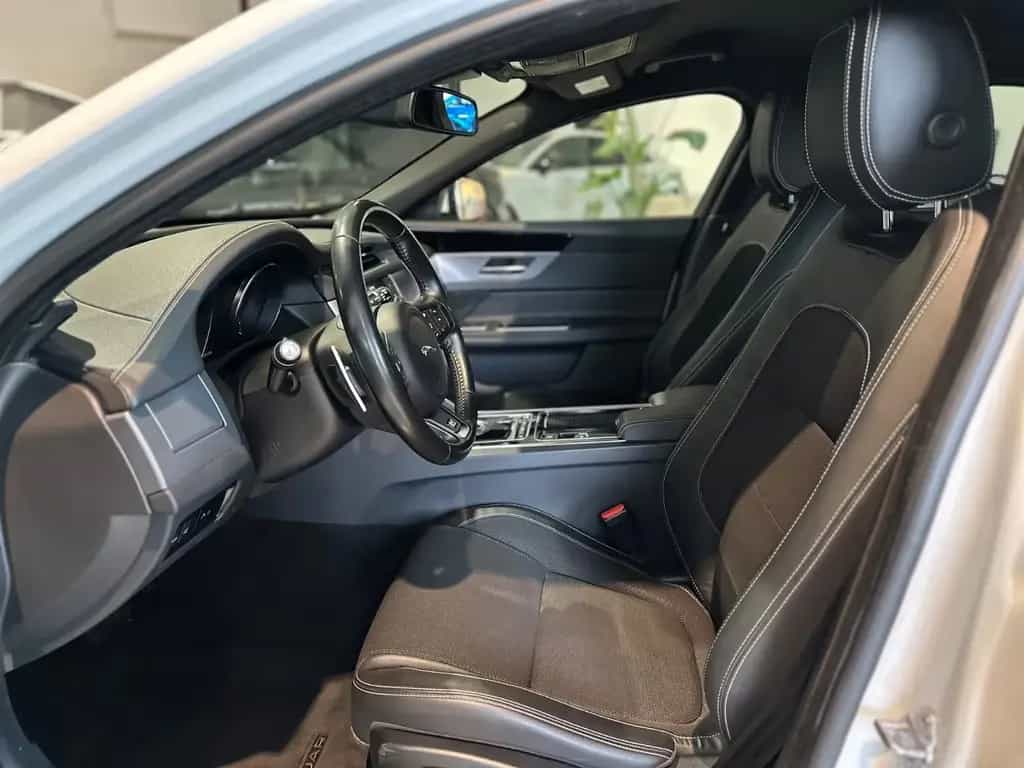 Jaguar XF Sportbrake 2.0d R-Sport *Black Pack,Kamera* 08/2018-photo-13