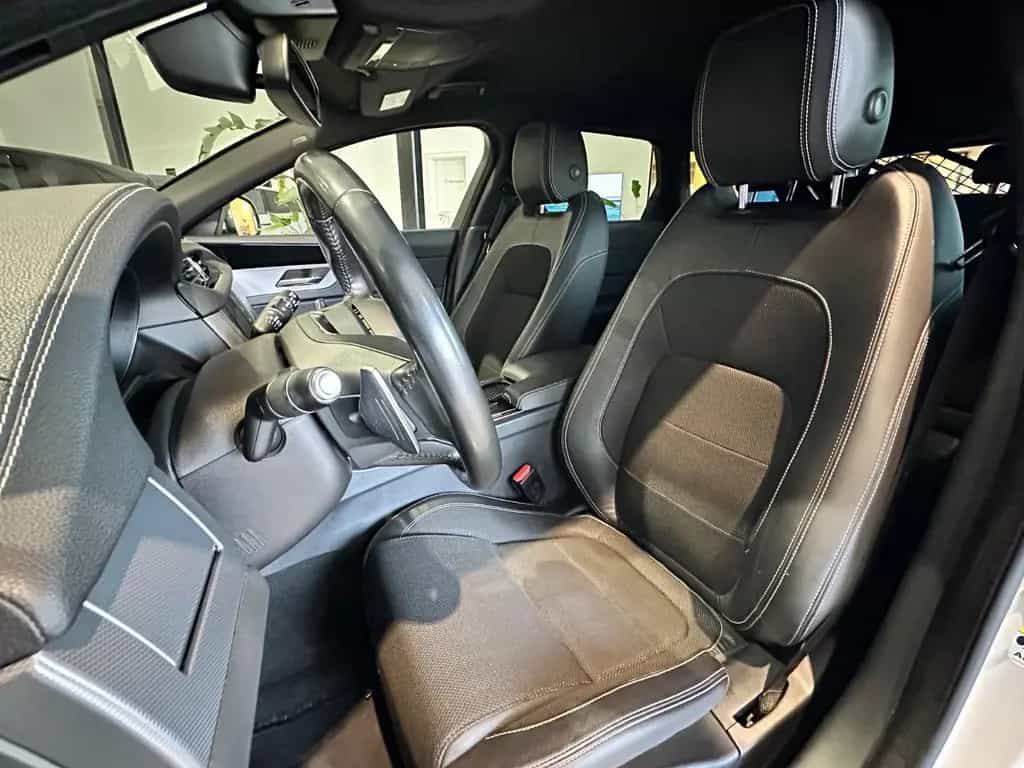 Jaguar XF Sportbrake 2.0d R-Sport *Black Pack,Kamera* 08/2018-photo-17