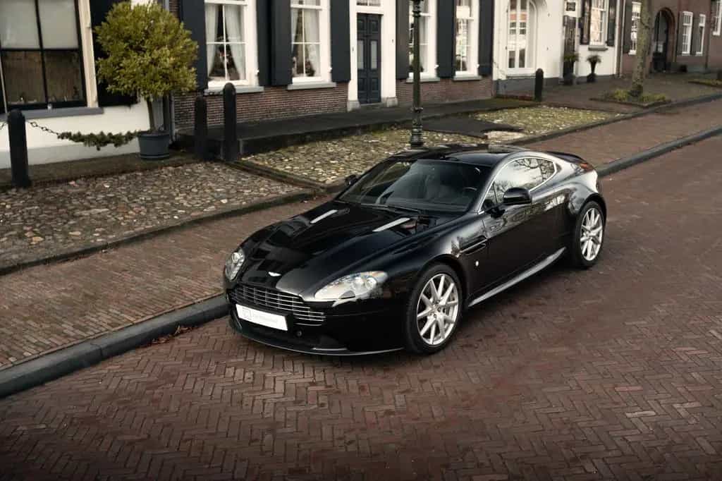 Aston Martin V8 Vantage 4.7l Sportshift 09/2012-photo-0