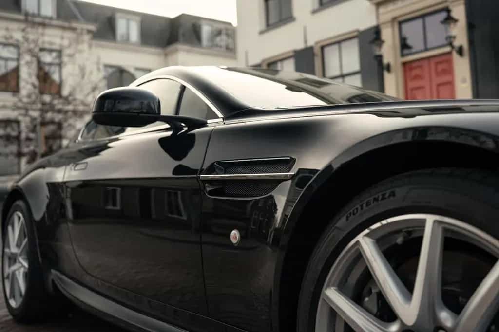 Aston Martin V8 Vantage 4.7l Sportshift 09/2012-photo-18
