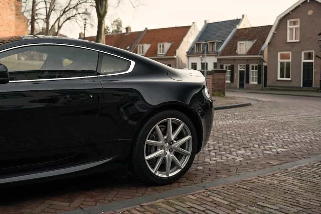 Aston Martin V8 Vantage 4.7l Sportshift 09/2012-photo-20