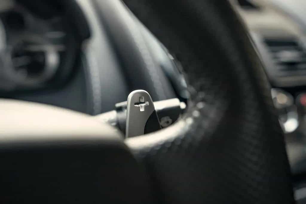 Aston Martin V8 Vantage 4.7l Sportshift 09/2012-photo-33