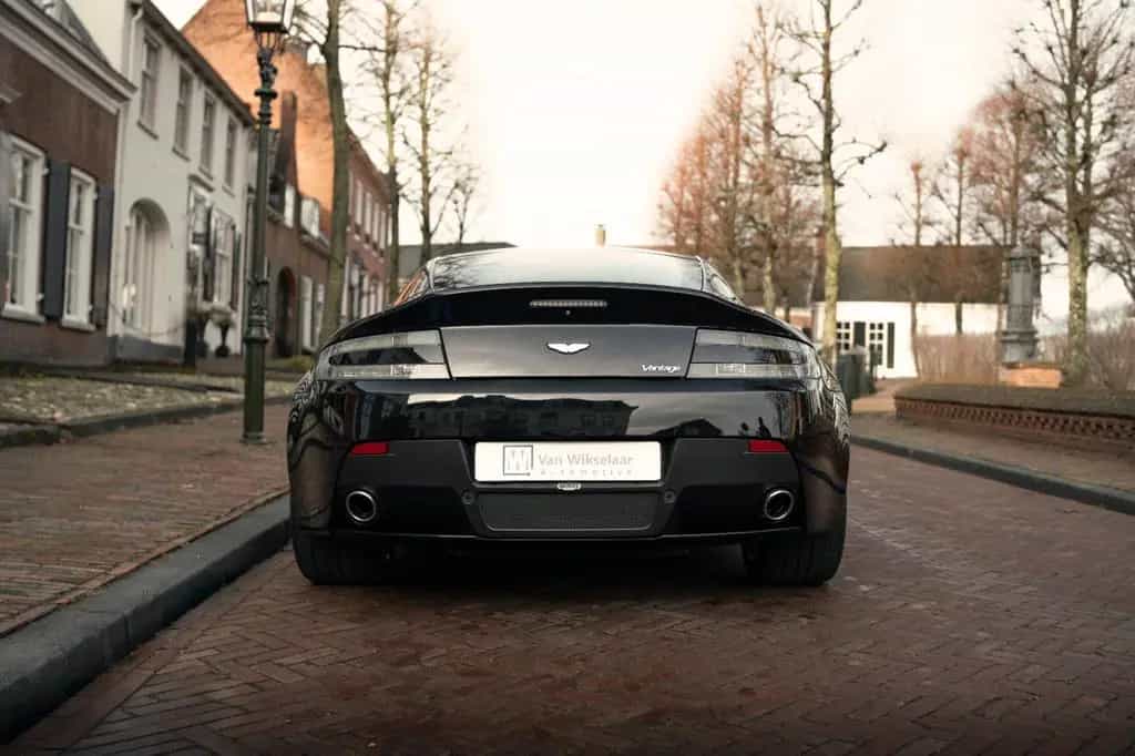 Aston Martin V8 Vantage 4.7l Sportshift 09/2012-photo-5