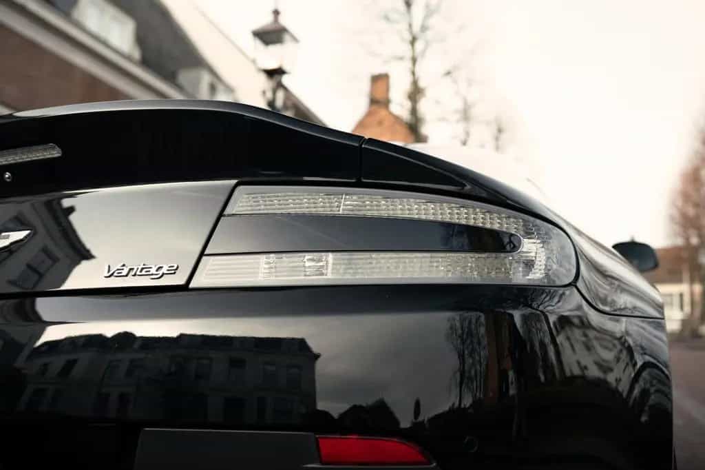 Aston Martin V8 Vantage 4.7l Sportshift 09/2012-photo-7