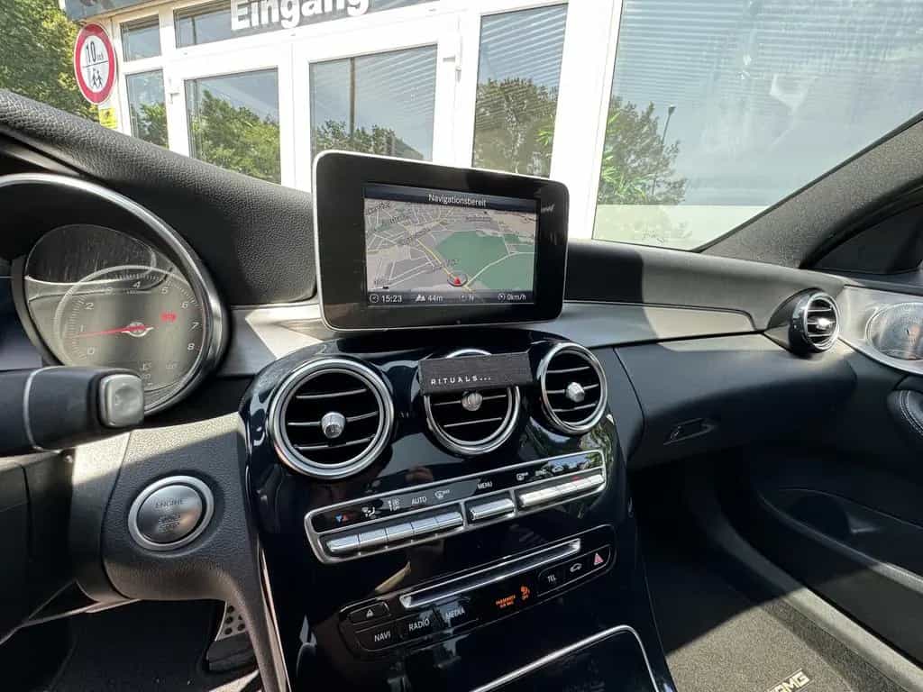 Mercedes-Benz C-Class 180 AMG Line Interieur*Burmester*Sportfahrwerk 09/2018-photo-17