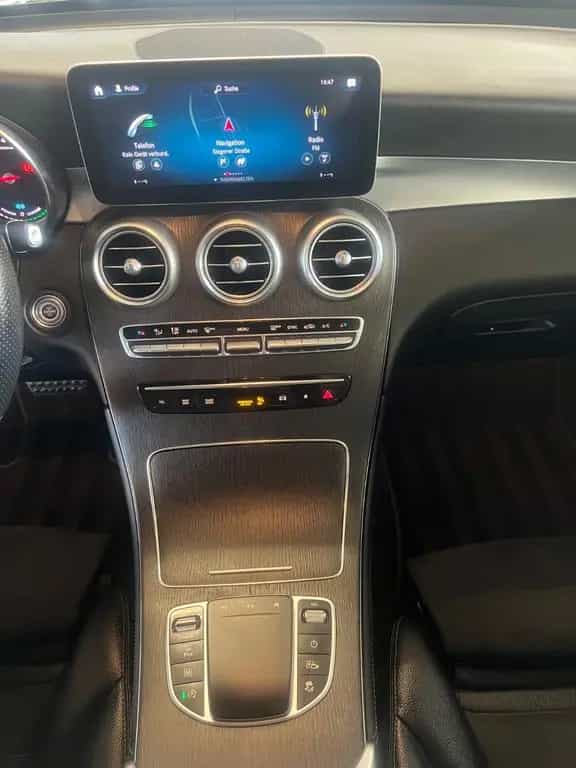 Mercedes-Benz GLC 200 4Matic AMG LINE Night Paket *1.HAND* 06/2020-photo-13