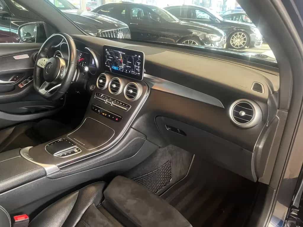Mercedes-Benz GLC 200 4Matic AMG LINE Night Paket *1.HAND* 06/2020-photo-29