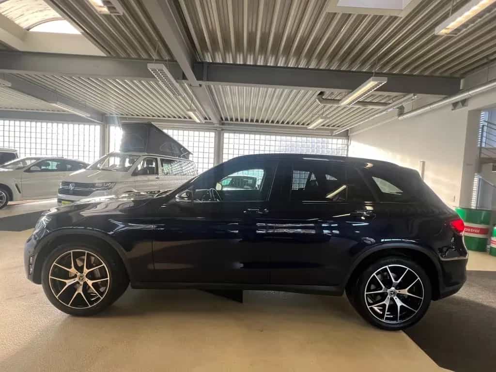 Mercedes-Benz GLC 200 4Matic AMG LINE Night Paket *1.HAND* 06/2020-photo-3
