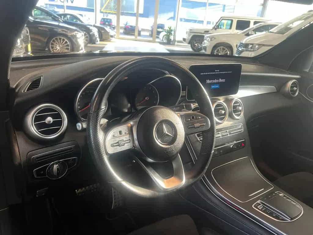 Mercedes-Benz GLC 200 4Matic AMG LINE Night Paket *1.HAND* 06/2020-photo-30