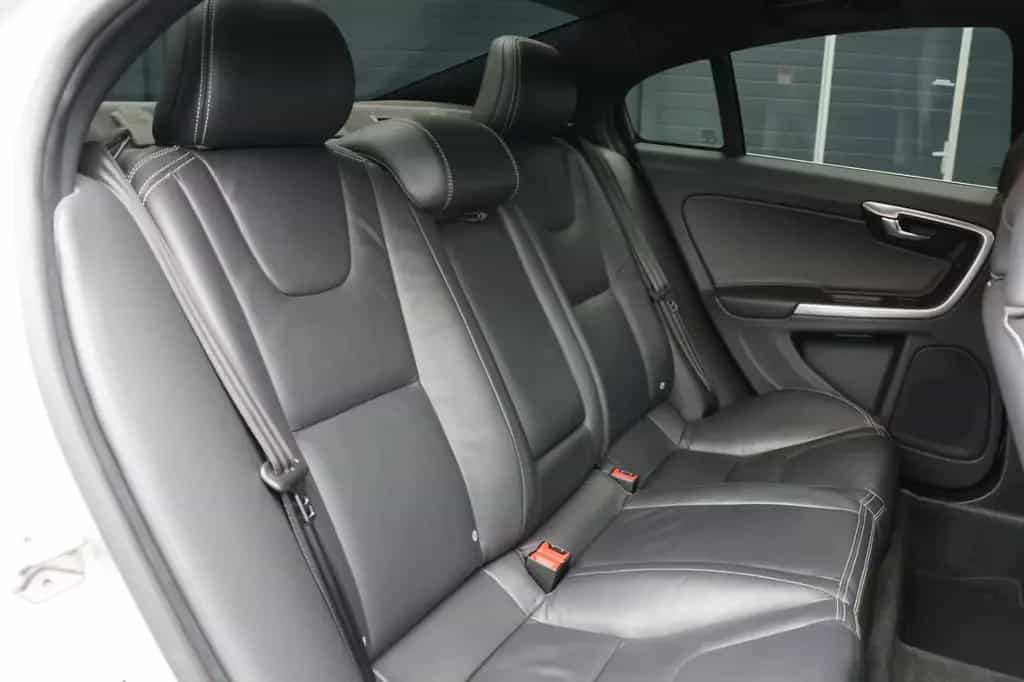 Volvo S60 T5/R-Design/ACC+SPUR/4xSHZ/LHZ/KAMERA/TTW/18 04/2016-photo-20