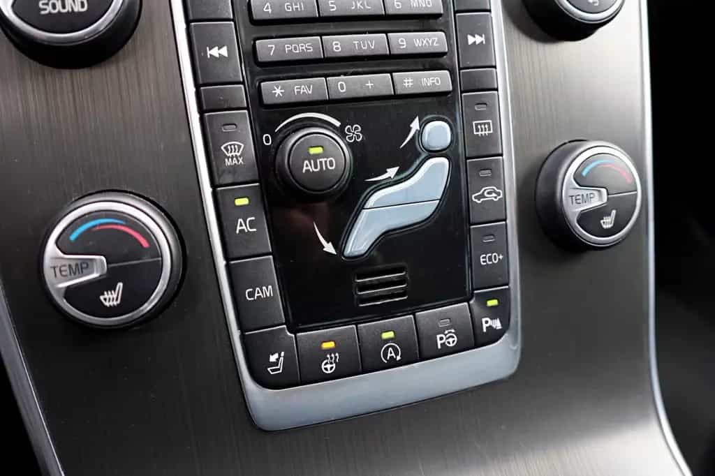 Volvo S60 T5/R-Design/ACC+SPUR/4xSHZ/LHZ/KAMERA/TTW/18 04/2016-photo-28