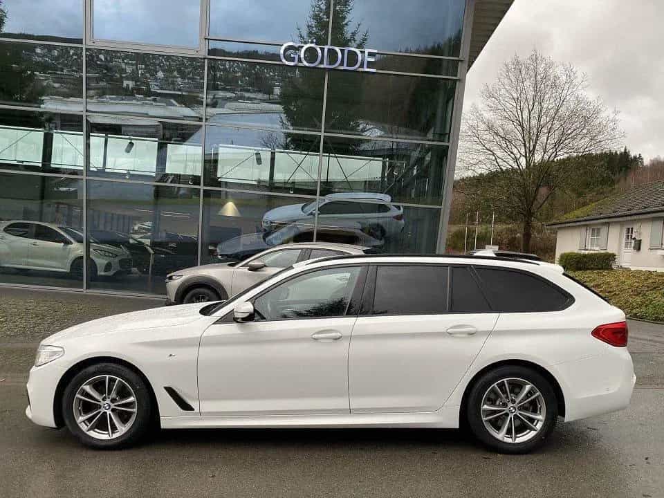 BMW 5 Series 520d 190 PS M Sport-Paket *Winterräder* 07/2019-photo-18