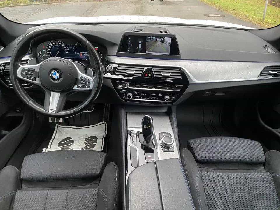 BMW 5 Series 520d 190 PS M Sport-Paket *Winterräder* 07/2019-photo-5