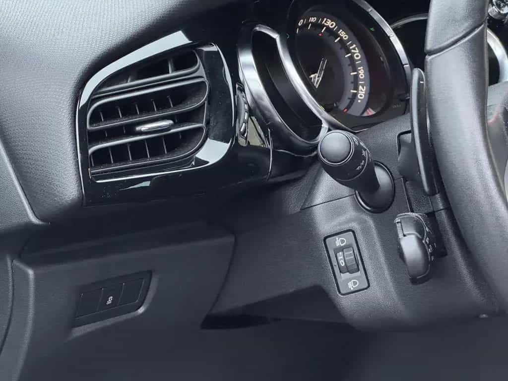 DS Automobiles DS3 Connected Chic *AUTOMATIK|ALLWETTER|TÜV* 07/2019-photo-20
