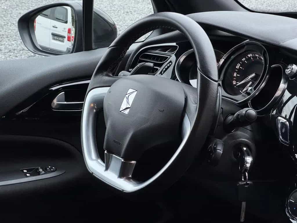 DS Automobiles DS3 Connected Chic *AUTOMATIK|ALLWETTER|TÜV* 07/2019-photo-24