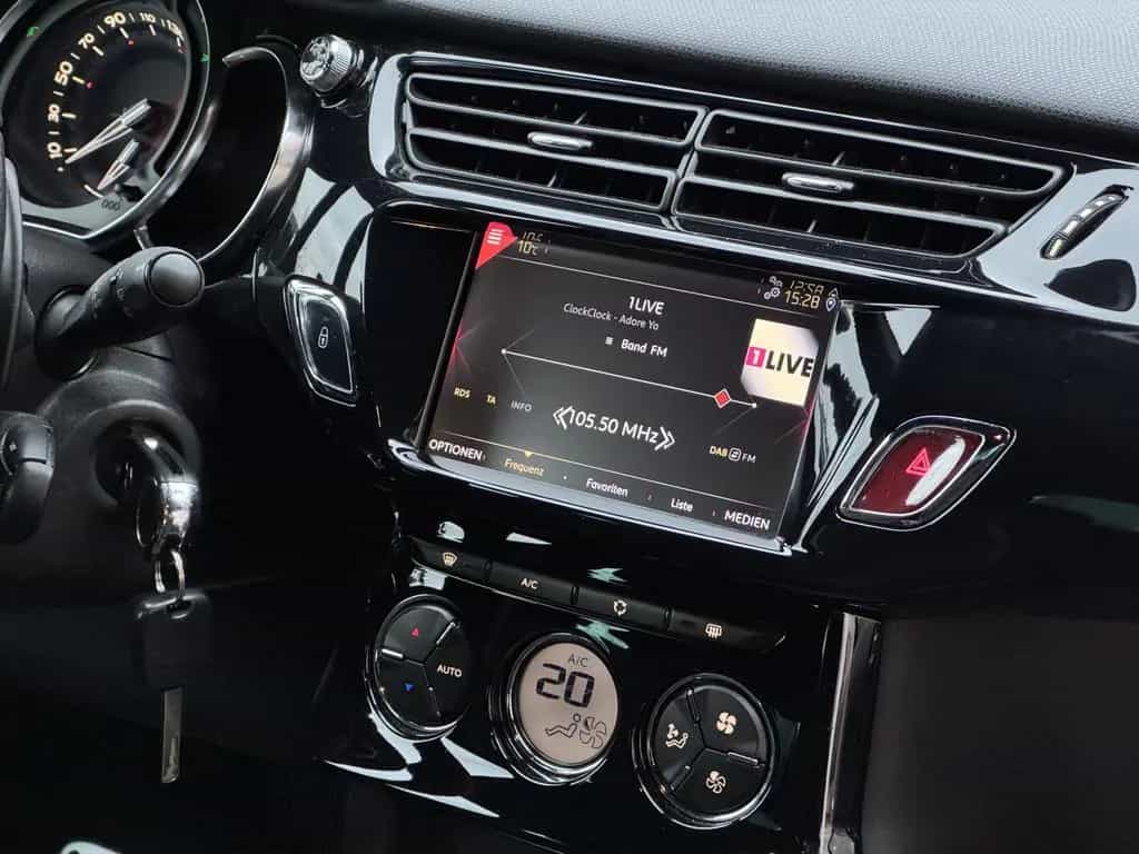 DS Automobiles DS3 Connected Chic *AUTOMATIK|ALLWETTER|TÜV* 07/2019-photo-29