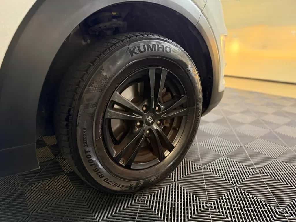 Hyundai TUCSON Pure 2WD 1.6-LED-TÜV/SERVICE NEU-ALU- 02/2020-photo-14