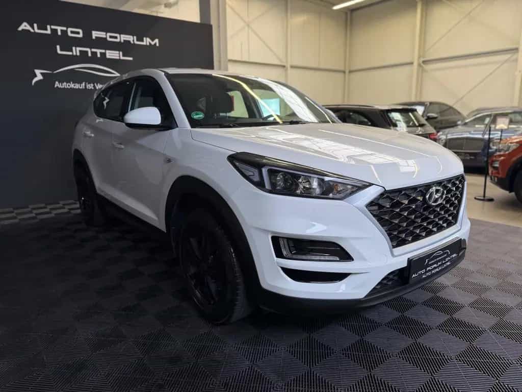 Hyundai TUCSON Pure 2WD 1.6-LED-TÜV/SERVICE NEU-ALU- 02/2020-photo-5