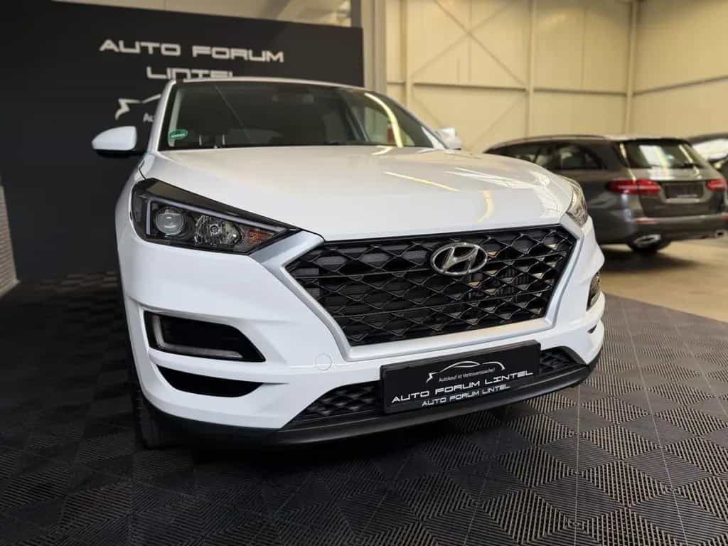 Hyundai TUCSON Pure 2WD 1.6-LED-TÜV/SERVICE NEU-ALU- 02/2020-photo-6