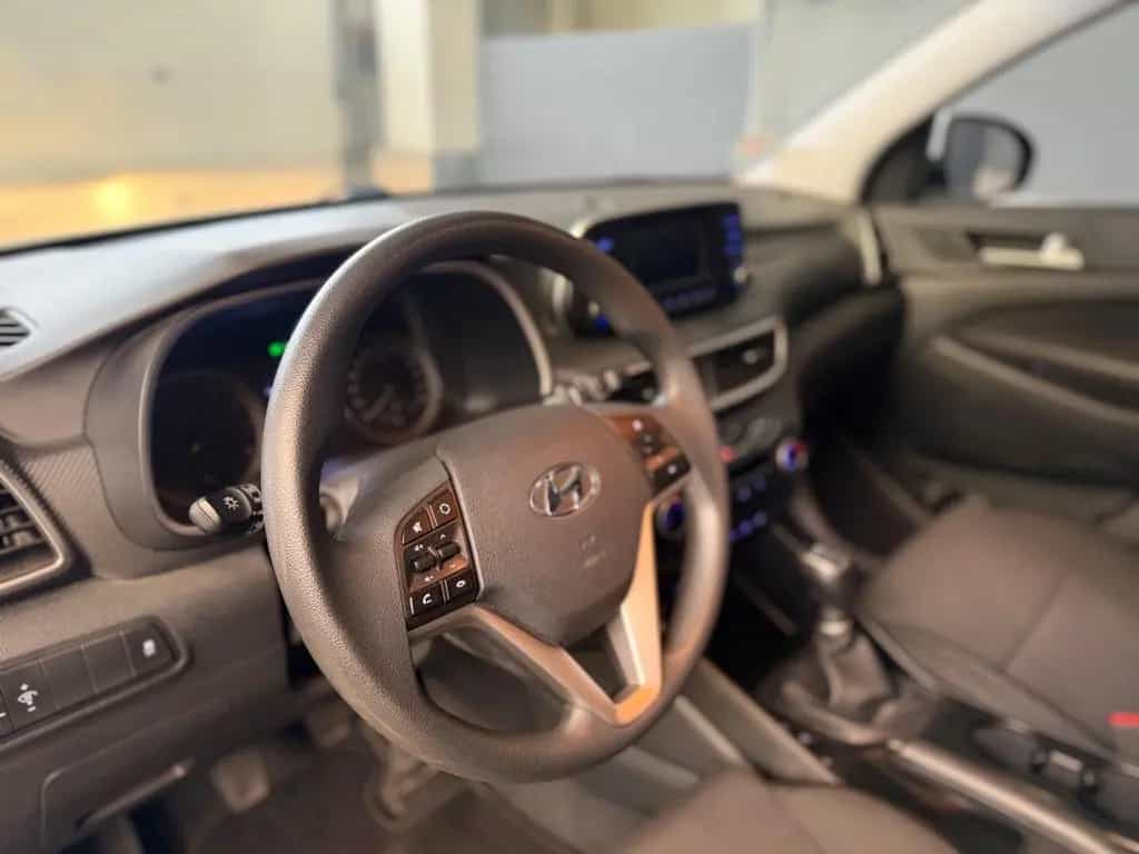 Hyundai TUCSON Pure 2WD 1.6-LED-TÜV/SERVICE NEU-ALU- 02/2020-photo-7