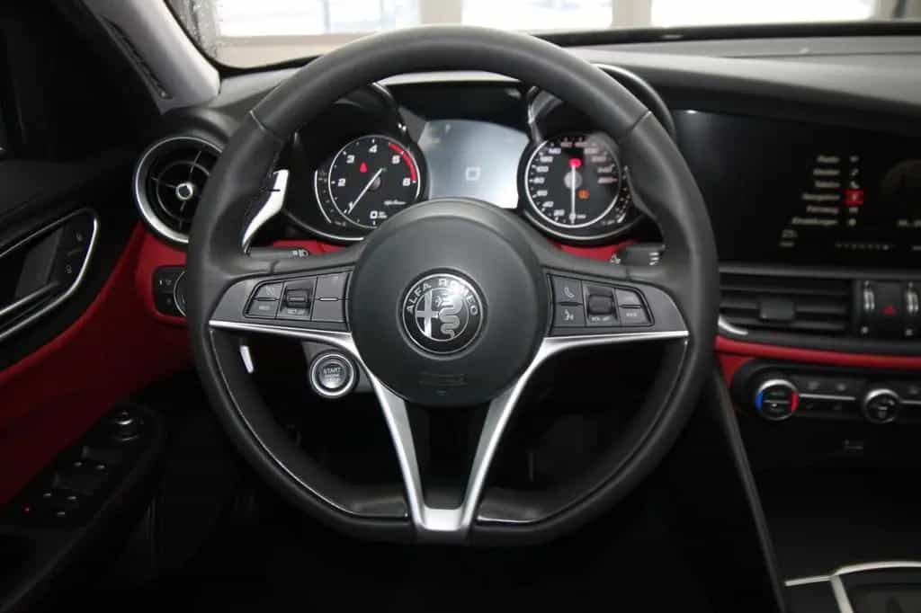 Alfa Romeo Giulia Super 2.2 JTDM 1 Hand LHZ SHZ Bi-Xenon 09/2016-photo-12