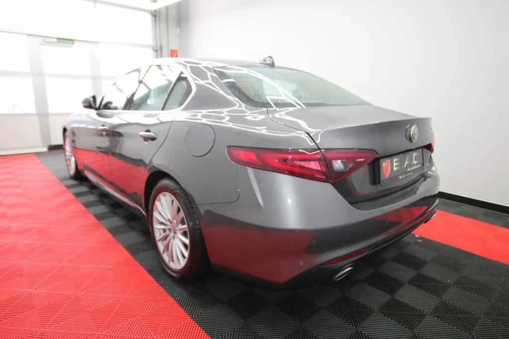 Alfa Romeo Giulia Super 2.2 JTDM 1 Hand LHZ SHZ Bi-Xenon 09/2016-photo-5