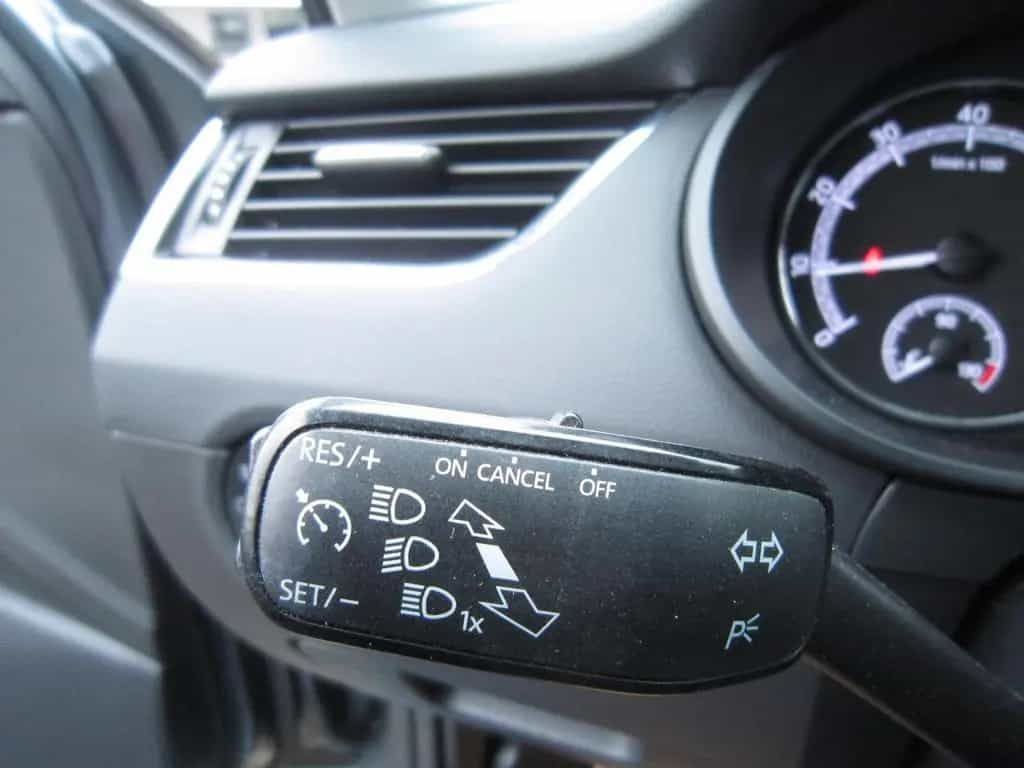 Skoda Octavia Kombi Ambition1.Hd,NAVI,Induktionsladen 08/2018-photo-11