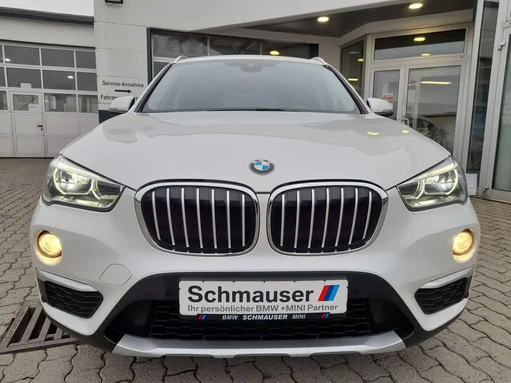 BMW X1 xDrive20i xLine,LED,PANO,RFK,HUD,NAVI,HIFI 03/2017-photo-1