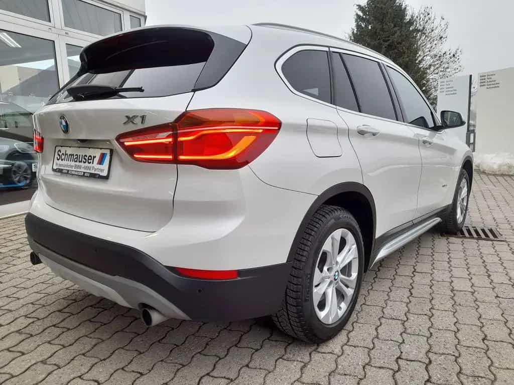 BMW X1 xDrive20i xLine,LED,PANO,RFK,HUD,NAVI,HIFI 03/2017-photo-10