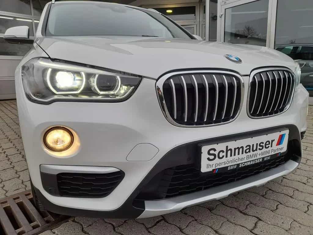 BMW X1 xDrive20i xLine,LED,PANO,RFK,HUD,NAVI,HIFI 03/2017-photo-12