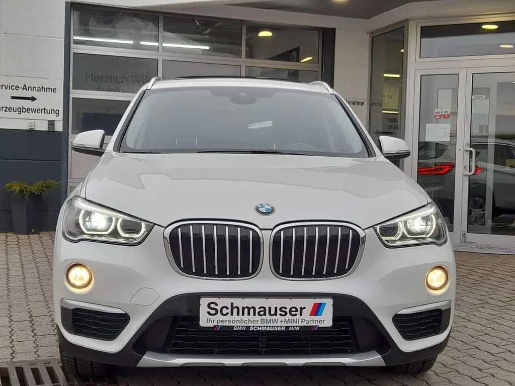 BMW X1 xDrive20i xLine,LED,PANO,RFK,HUD,NAVI,HIFI 03/2017-photo-14