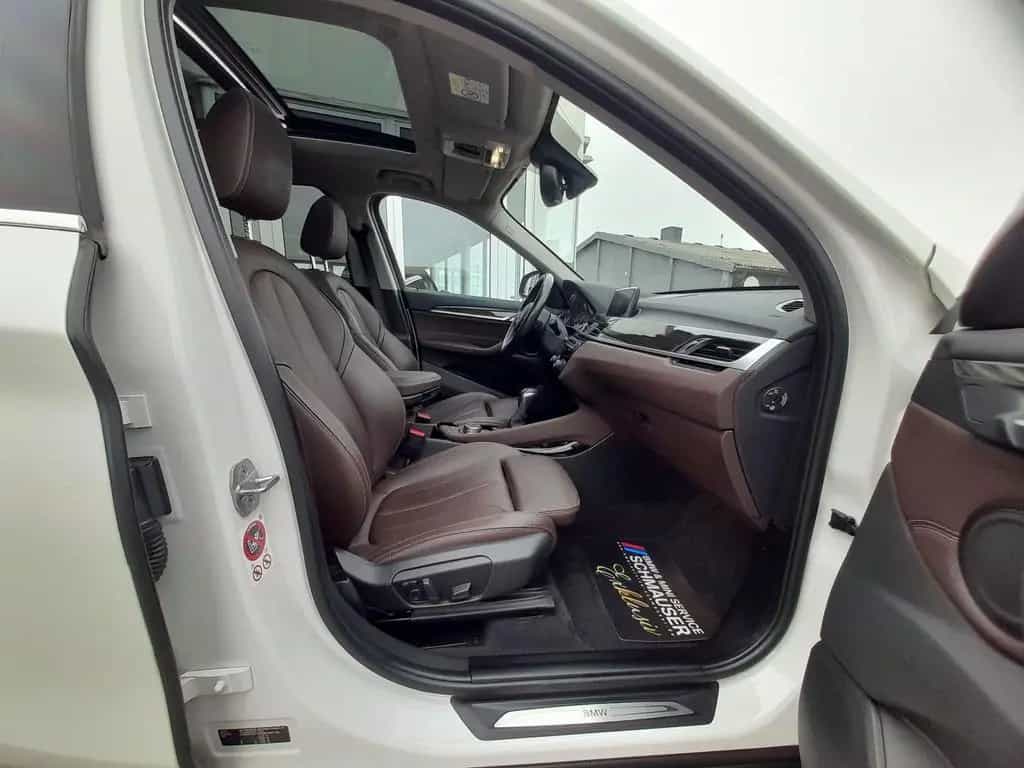 BMW X1 xDrive20i xLine,LED,PANO,RFK,HUD,NAVI,HIFI 03/2017-photo-17