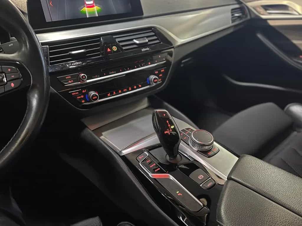 BMW 5 Series 540 i xDrive Sport Line/PDC/LED/ACC/Shadowline 04/2017-photo-13
