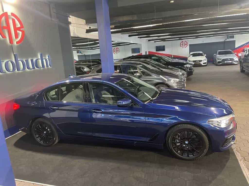 BMW 5 Series 540 i xDrive Sport Line/PDC/LED/ACC/Shadowline 04/2017-photo-6