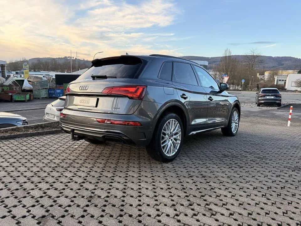 Audi Q5 3.0 285 PS Quattro S-LINE AHK *Winterräder* 11/2021-photo-3