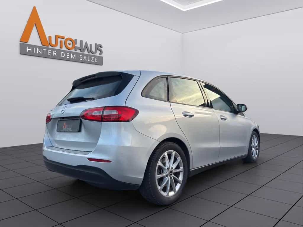 Mercedes-Benz B-Class 220d*KAM*AHK*8-FACHBEREIFT* 08/2020-photo-1