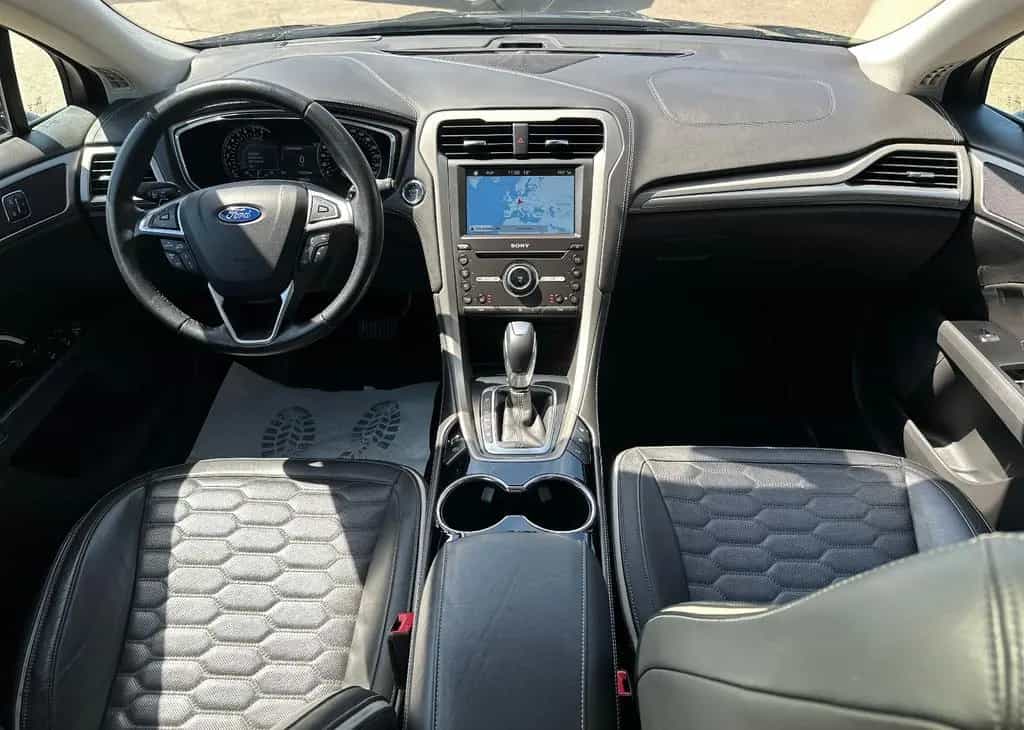 Ford Mondeo Turnier Vignale/ ACC LEDER KAMERA 02/2017-photo-25