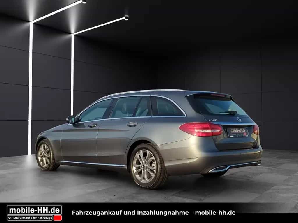 Mercedes-Benz C 180 T CGI*AVANTGARDE*COMAND*PANO*TWA* 06/2018-photo-3
