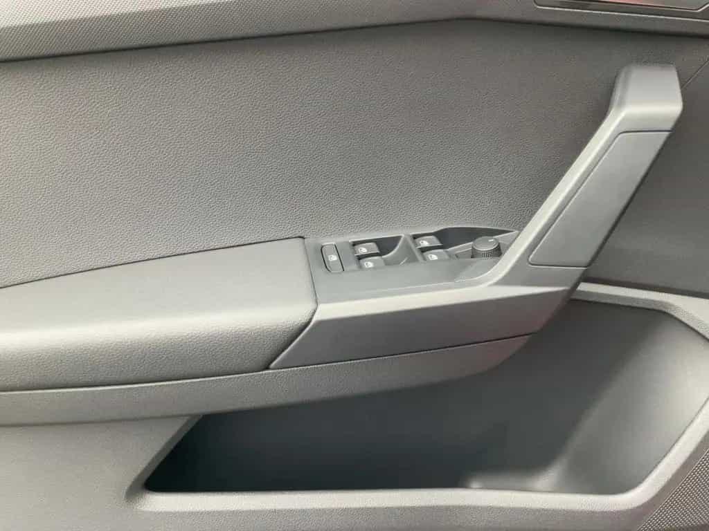Seat Ibiza Road Edition 116 PS DSG/ LED/ SHZ/ PDC/ RF 05/2026-photo-18