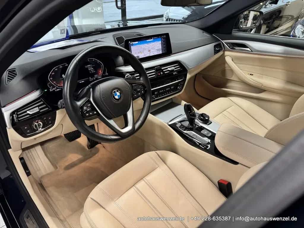 BMW 5 Series 520 d xDrive - nur 21.ooo km - LEDER SD AHK 360 03/2020-photo-10