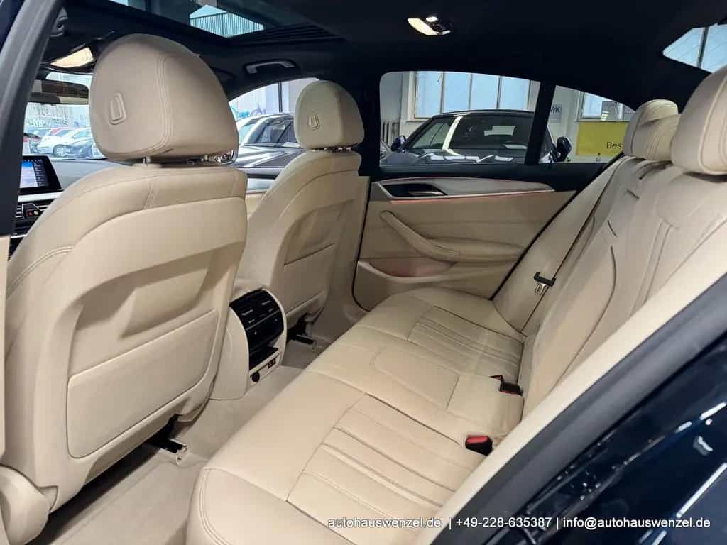BMW 5 Series 520 d xDrive - nur 21.ooo km - LEDER SD AHK 360 03/2020-photo-13