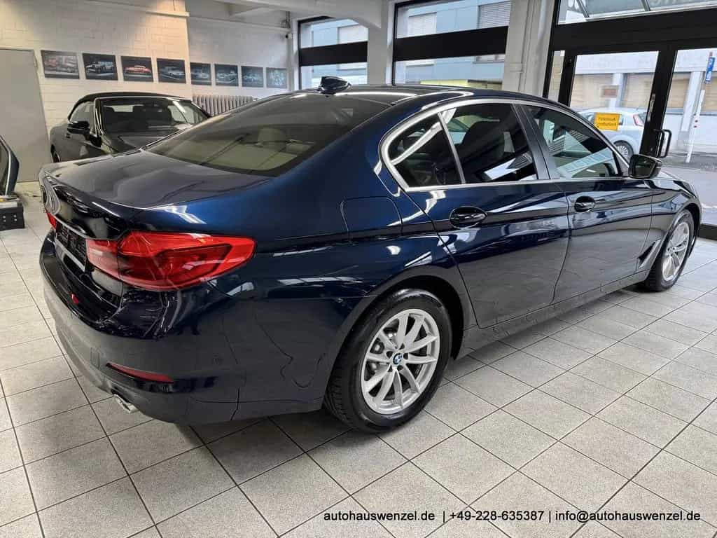 BMW 5 Series 520 d xDrive - nur 21.ooo km - LEDER SD AHK 360 03/2020-photo-6
