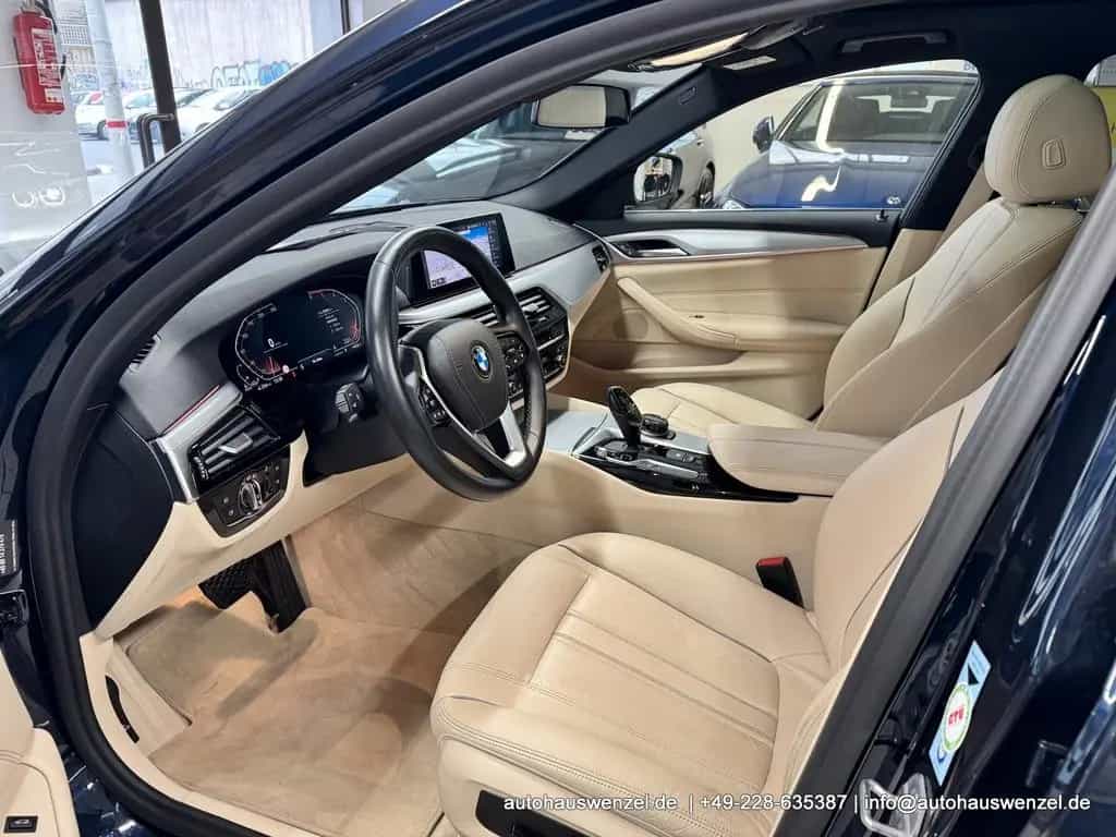 BMW 5 Series 520 d xDrive - nur 21.ooo km - LEDER SD AHK 360 03/2020-photo-9