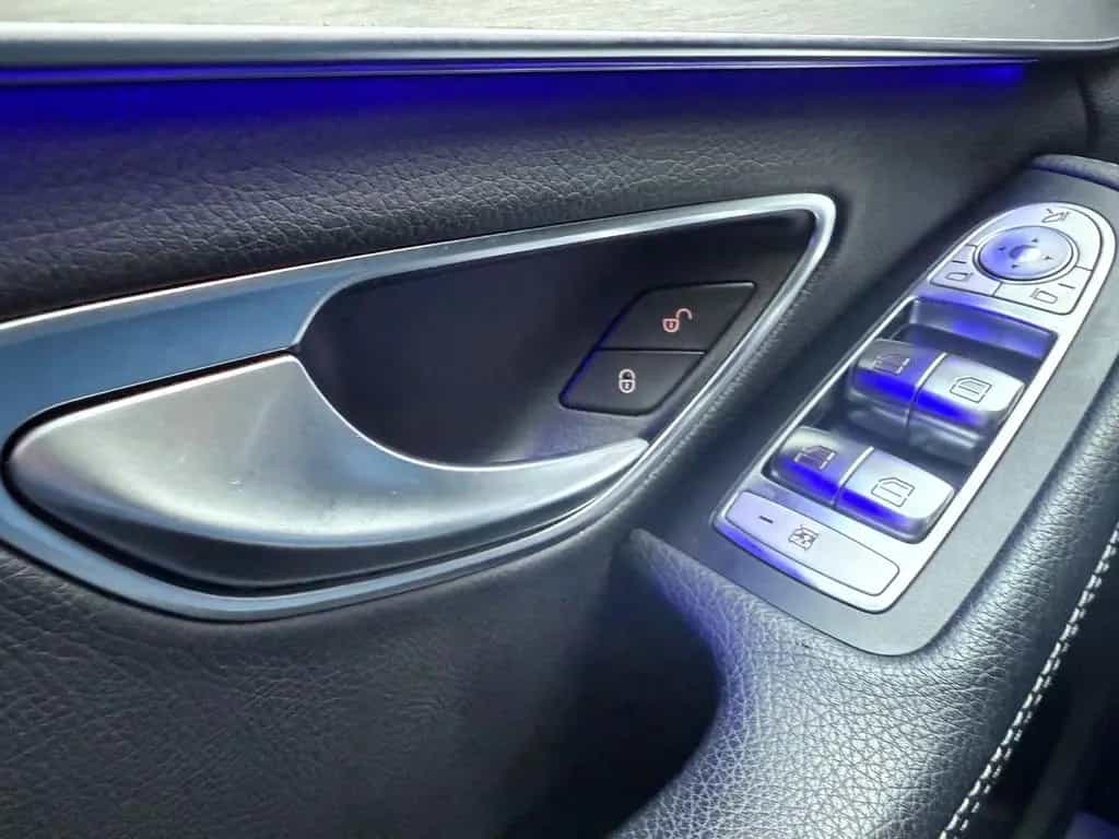 Mercedes-Benz C-Class 180 C T-Modell C 180 T CGI 04/2019-photo-36