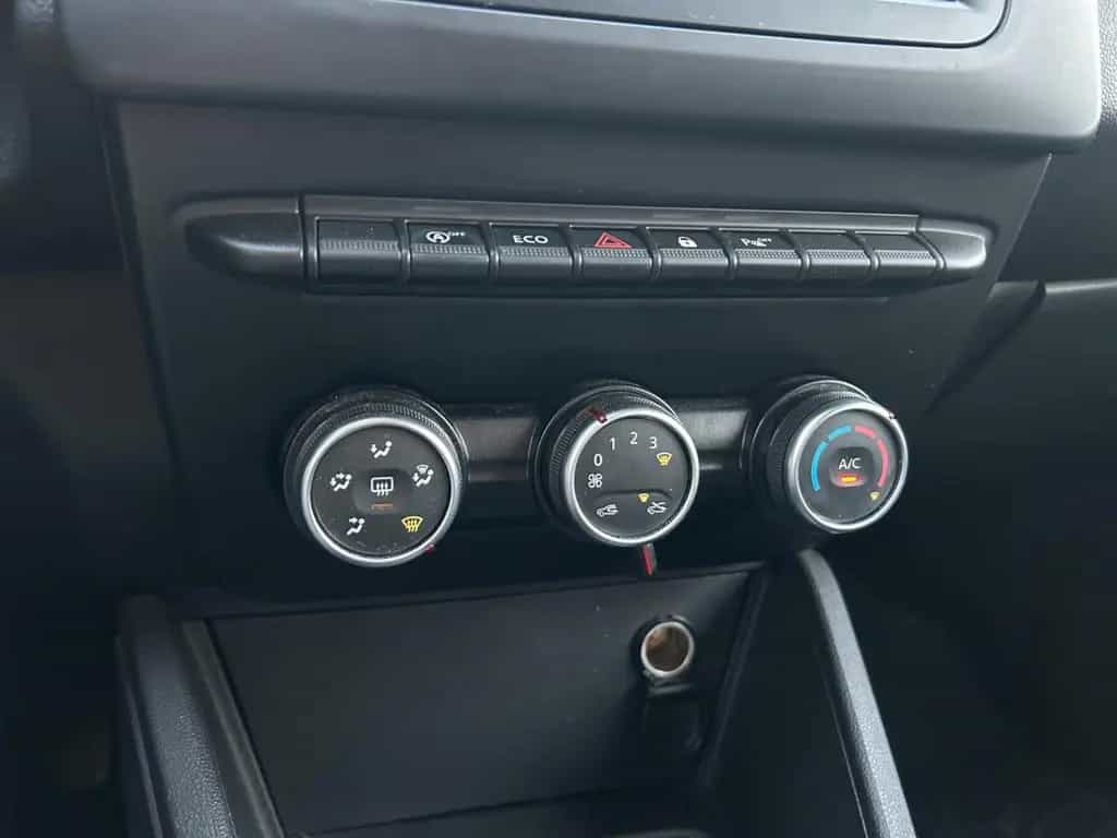 Dacia Duster II Comfort SCe 115 Navi Kamera PDC 03/2019-photo-29