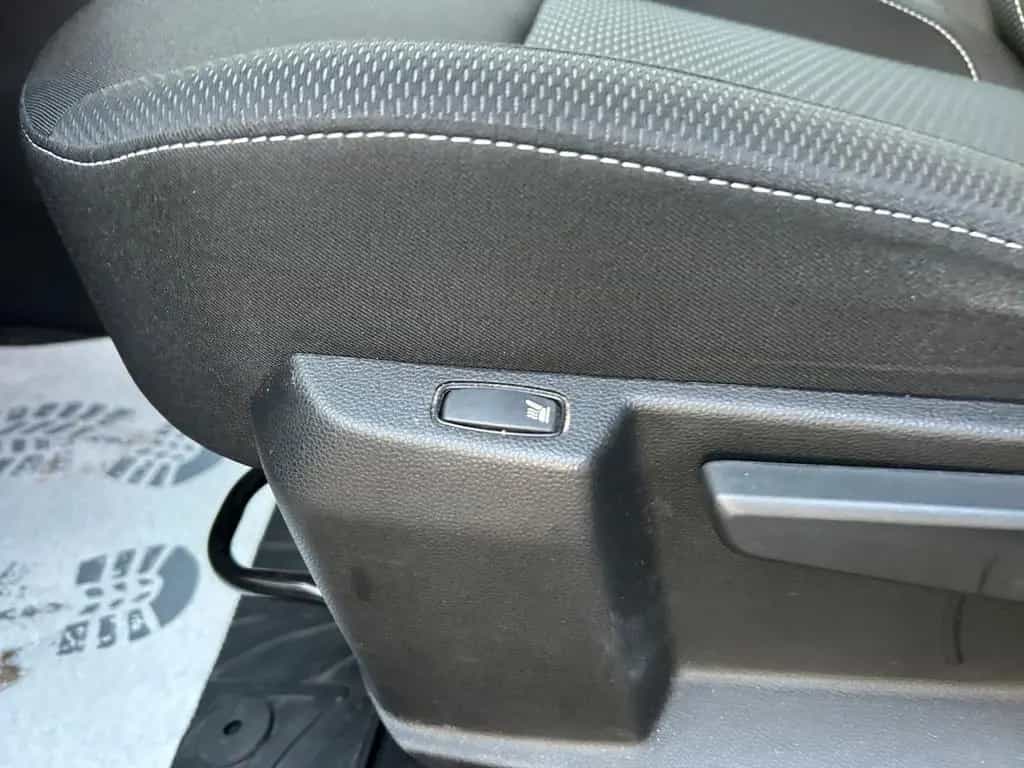 Dacia Duster II Comfort SCe 115 Navi Kamera PDC 03/2019-photo-31