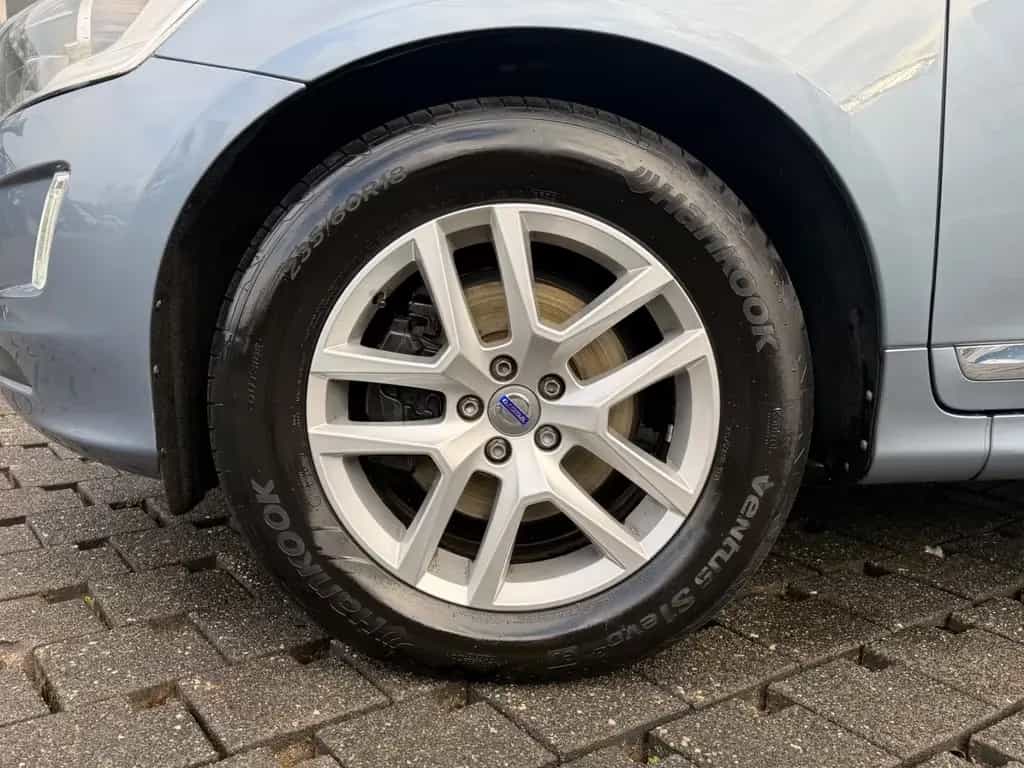 Volvo XC60 T6 Summum /Auto./Leder/Navi/Panorama 11/2016-photo-11