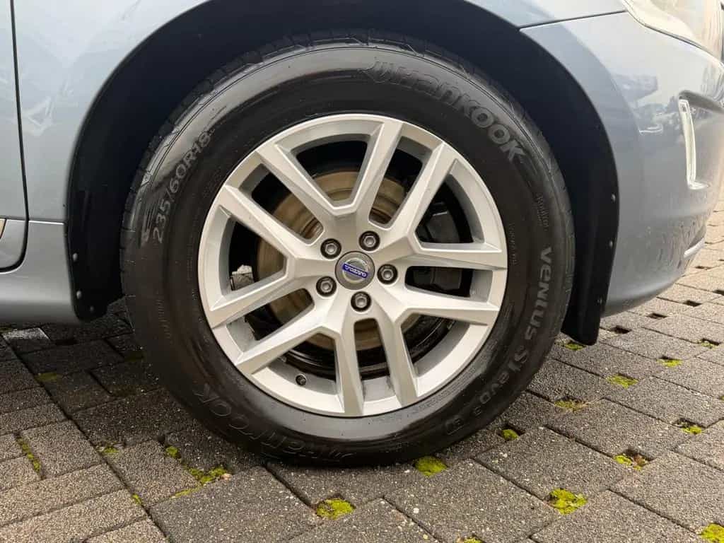 Volvo XC60 T6 Summum /Auto./Leder/Navi/Panorama 11/2016-photo-14
